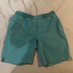 NEW MENS LULULEMON SORTS MEDIUM